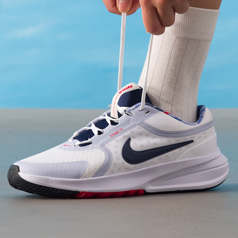 Nike耐克大童跑步鞋网面运动鞋