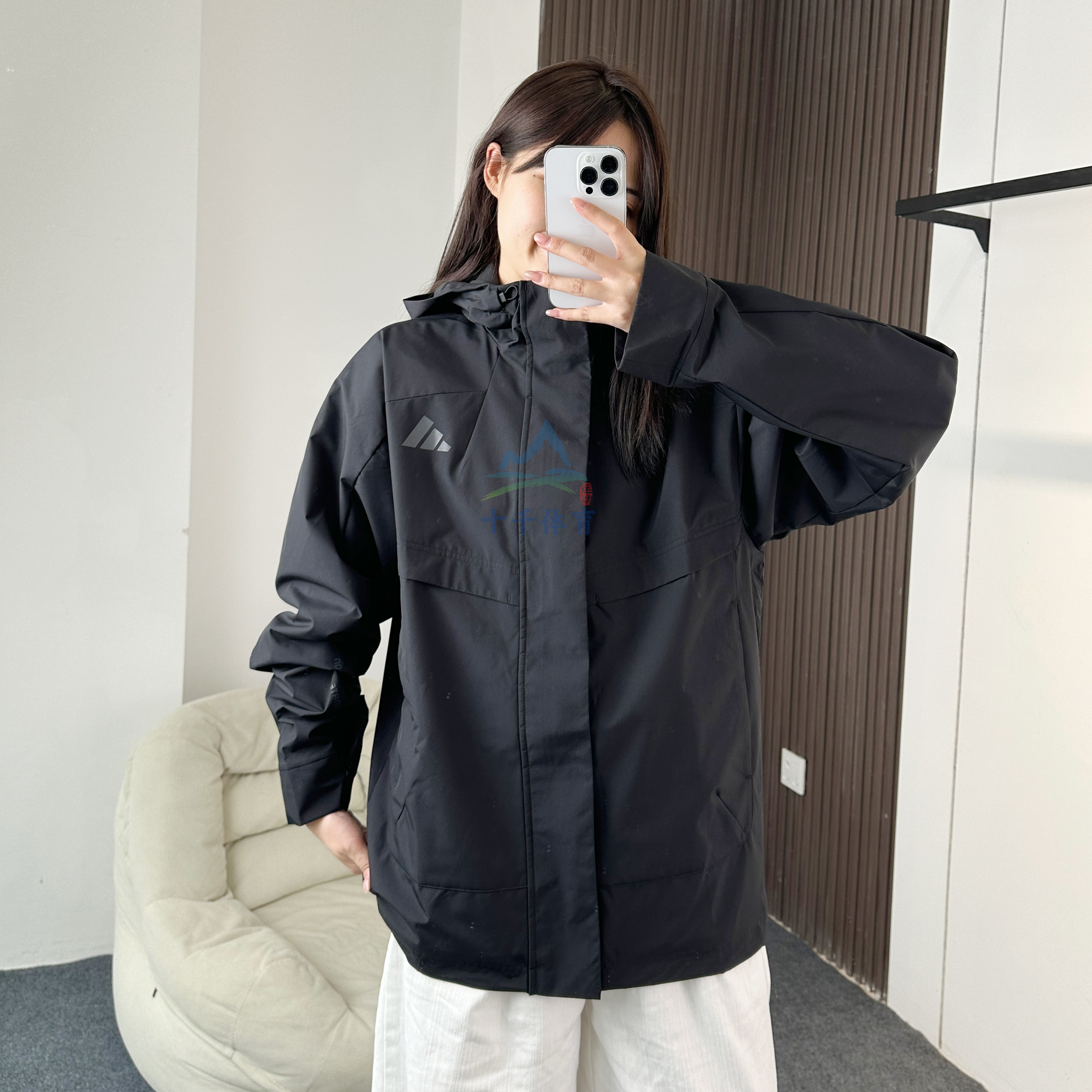 阿迪达斯男运动连帽夹克跑步外套