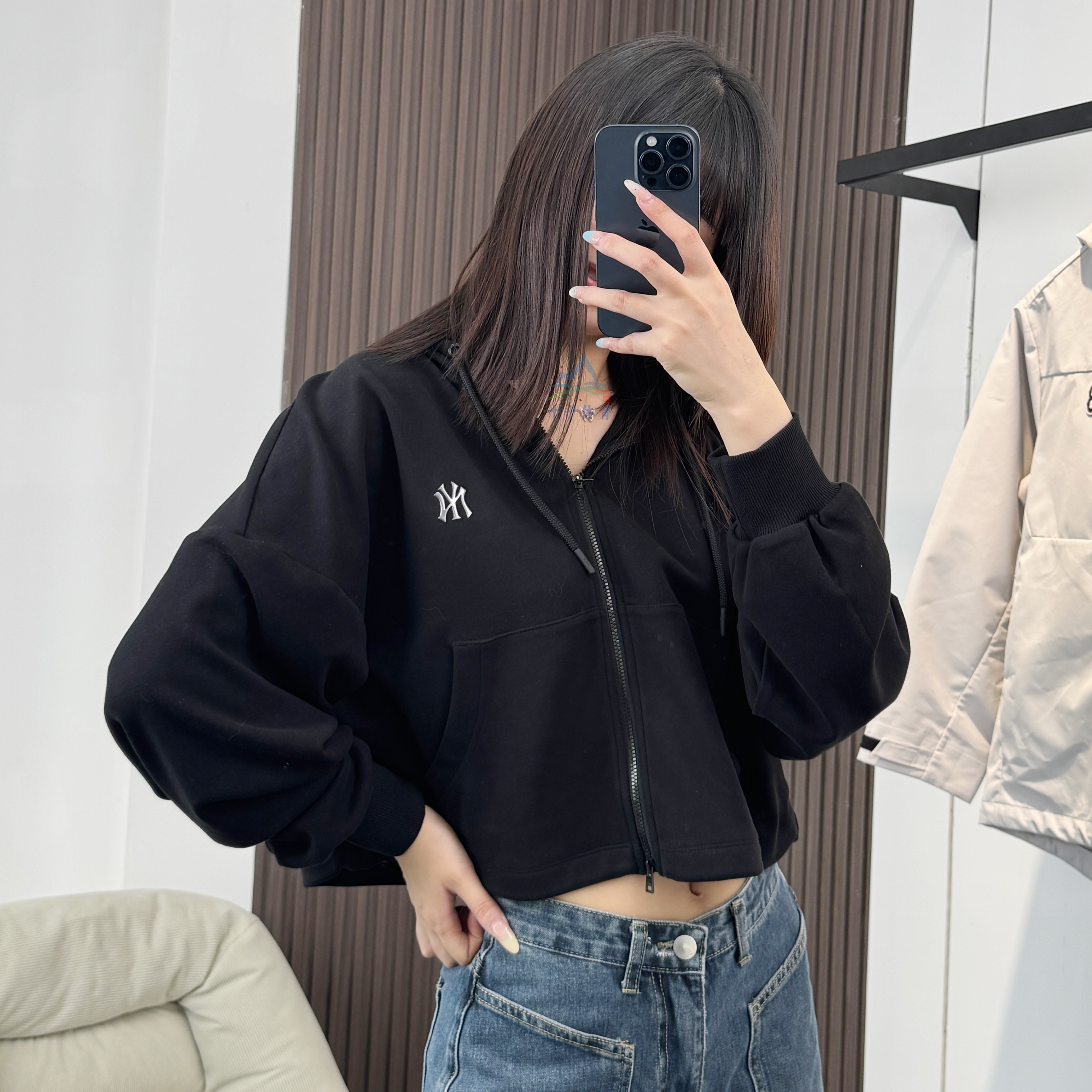 MLB女款外套NY小标针织短款夹克