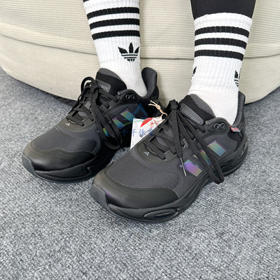 阿迪达斯男女暖风运动缓震跑步鞋