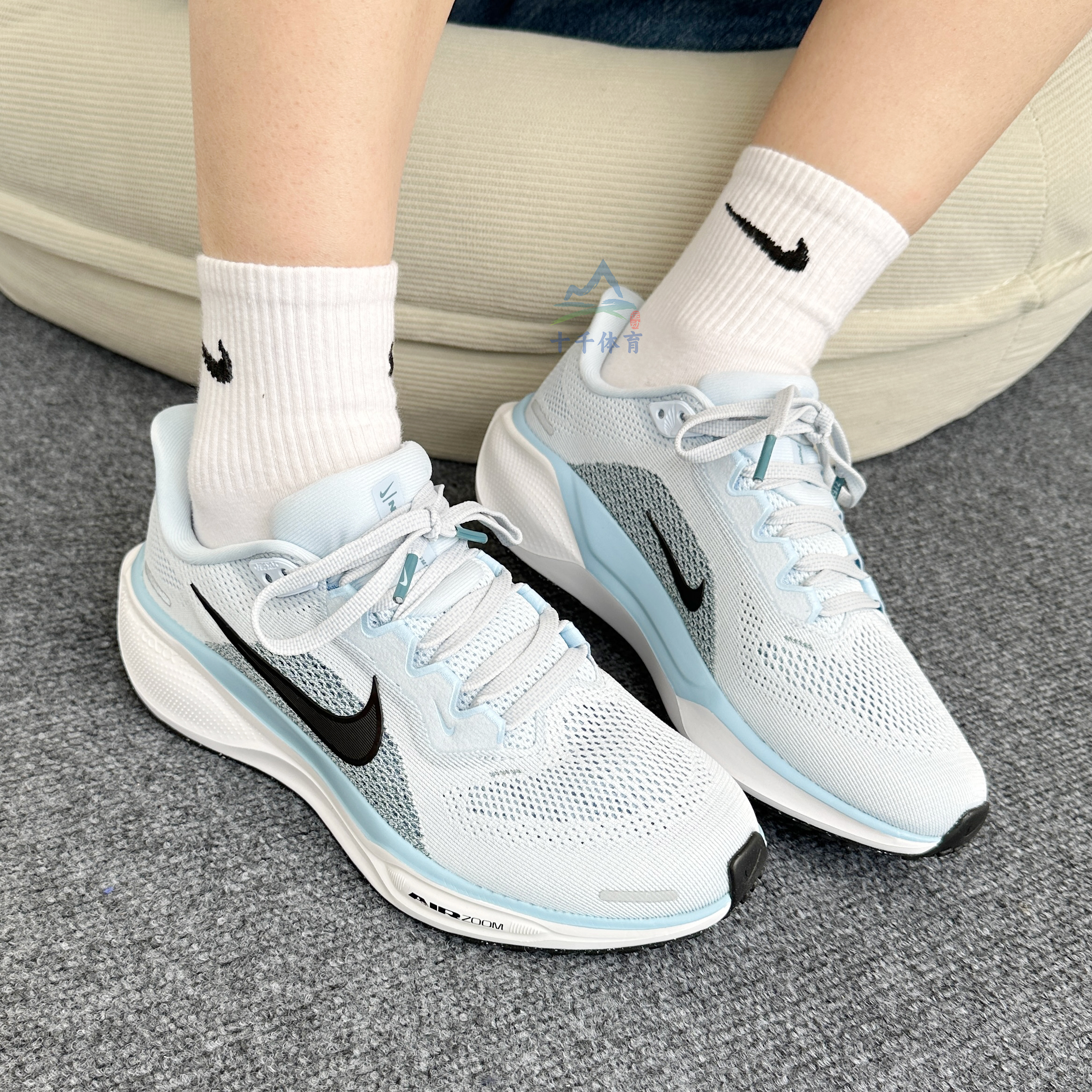 耐克飞马女子公路专业运动跑步鞋