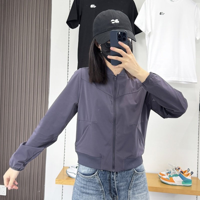 Nike耐克女子运动休闲夹克外套