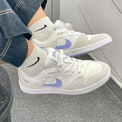 NIKE耐克女鞋户外休闲运动鞋