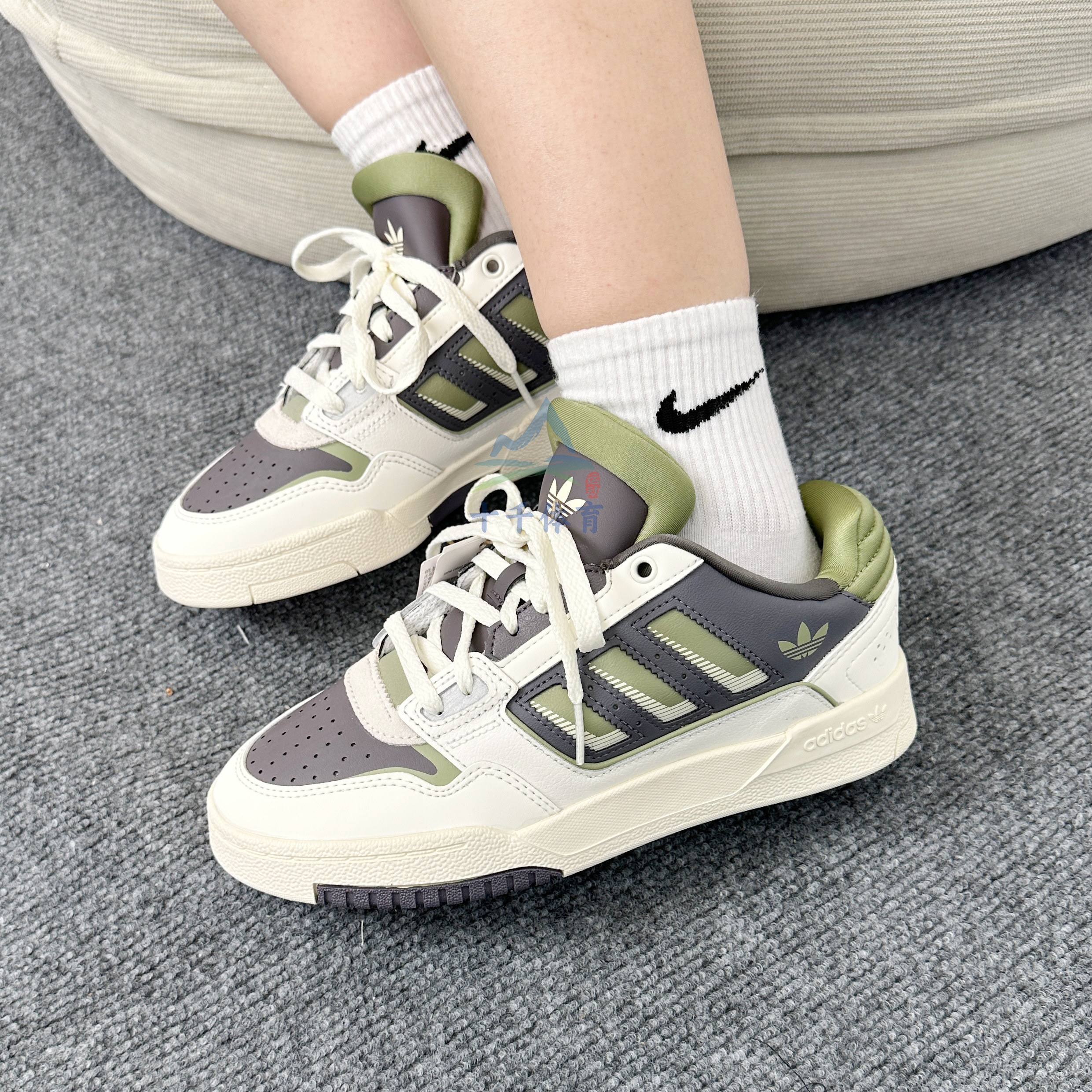25新款阿迪达斯三叶草男女DROP STEP低帮运动板鞋JP9209/JP9210