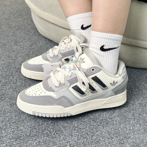 adidas阿迪达斯三叶草男女板鞋