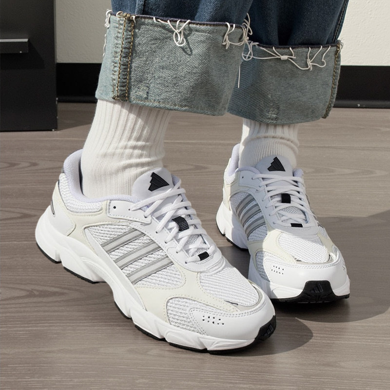 adidas阿迪达斯女子25秋冬CRAZYCHAOS 2000运动休闲跑步鞋JS4838