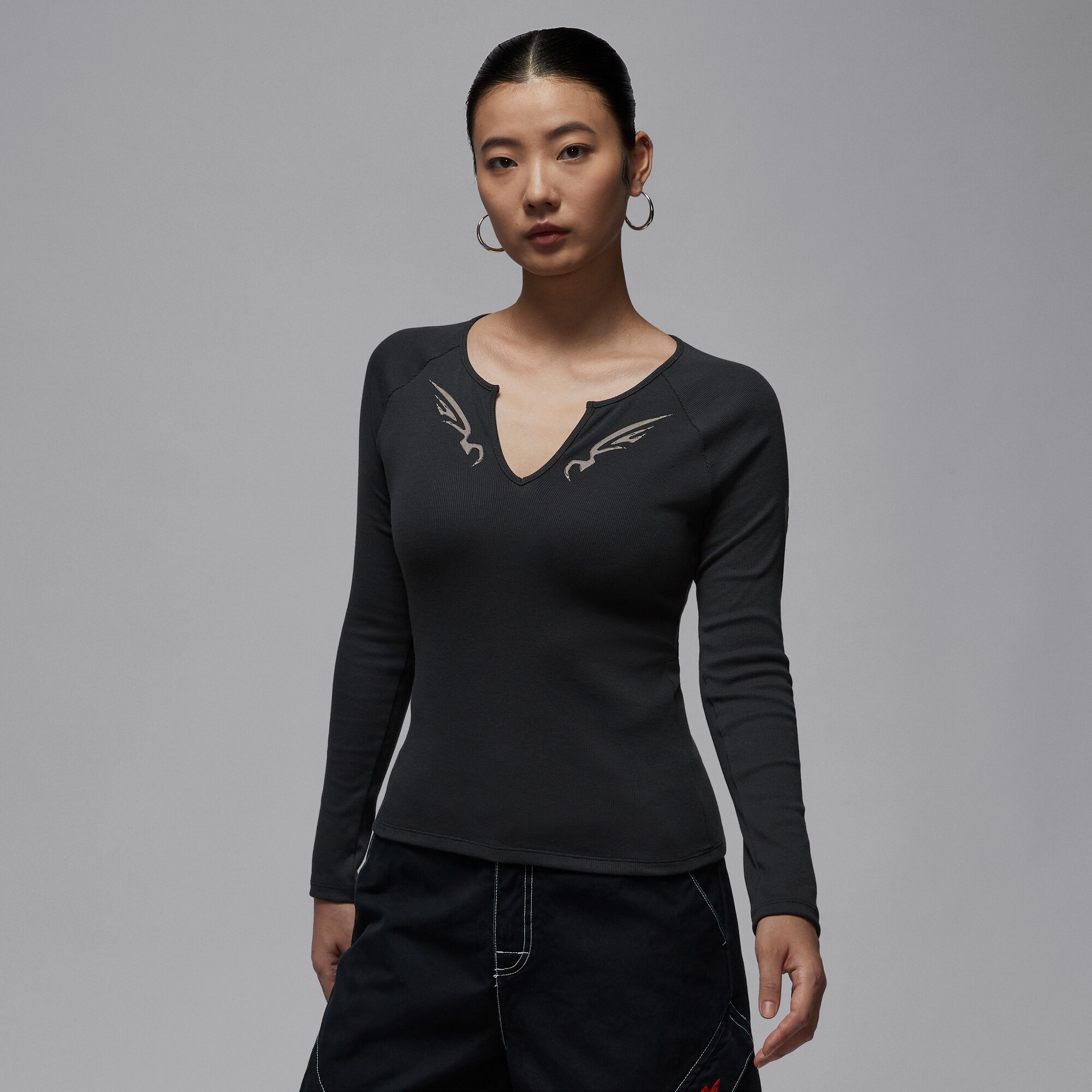 NIKE耐克乔丹女子JORDAN SPORT运动休闲V领紧身长袖上衣IM9714
