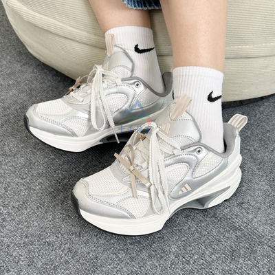 阿迪达斯女子时尚低帮增高运动鞋