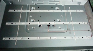 创维32E3000灯条32D5-X5 YAL03-00635280-14 屏SDL320HY