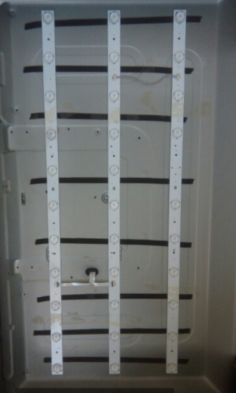 TCL LE32D8810 灯条LED315D11-ZC14-01/02/03 30331511208/9/10