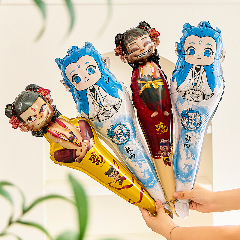 哪吒手持棒气球魔童铝膜气球