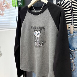 灰色圆领插肩长袖德绒打底衫女秋冬内搭卡通印花磨毛T恤宽松上衣