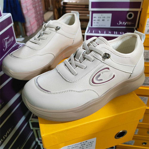 实体店女鞋2026春季新款女休闲鞋百搭舒适妈妈鞋好亿典56331