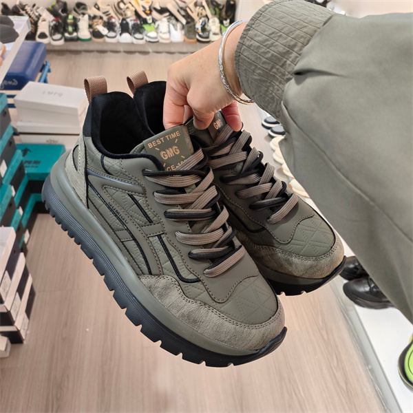 实体店男鞋2024冬加绒厚底复古阿甘鞋休闲运动鞋舒适百搭6612