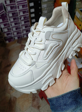 实体店好亿典女鞋2025春新款厚底休闲轻便运动鞋老爹鞋56316