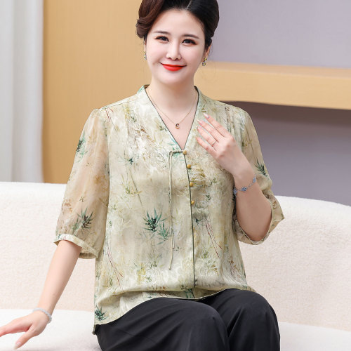 洋气妈妈桑蚕丝T恤套装夏季新中式中老年宽松特大码女装国风上衣