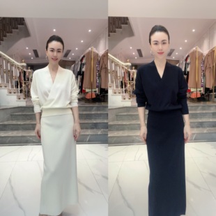 6121研家轻奢2025法式 收腰显瘦上衣 气质V领交叠领绵羊毛针织衫