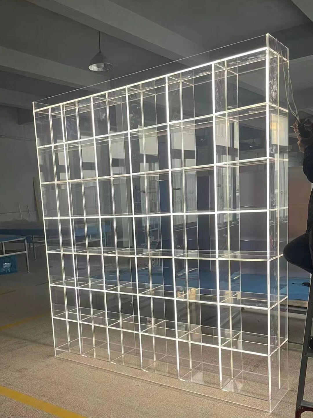 透明简约亚克力成列柜发光展示柜商场门店多层收纳酒店柜子展览