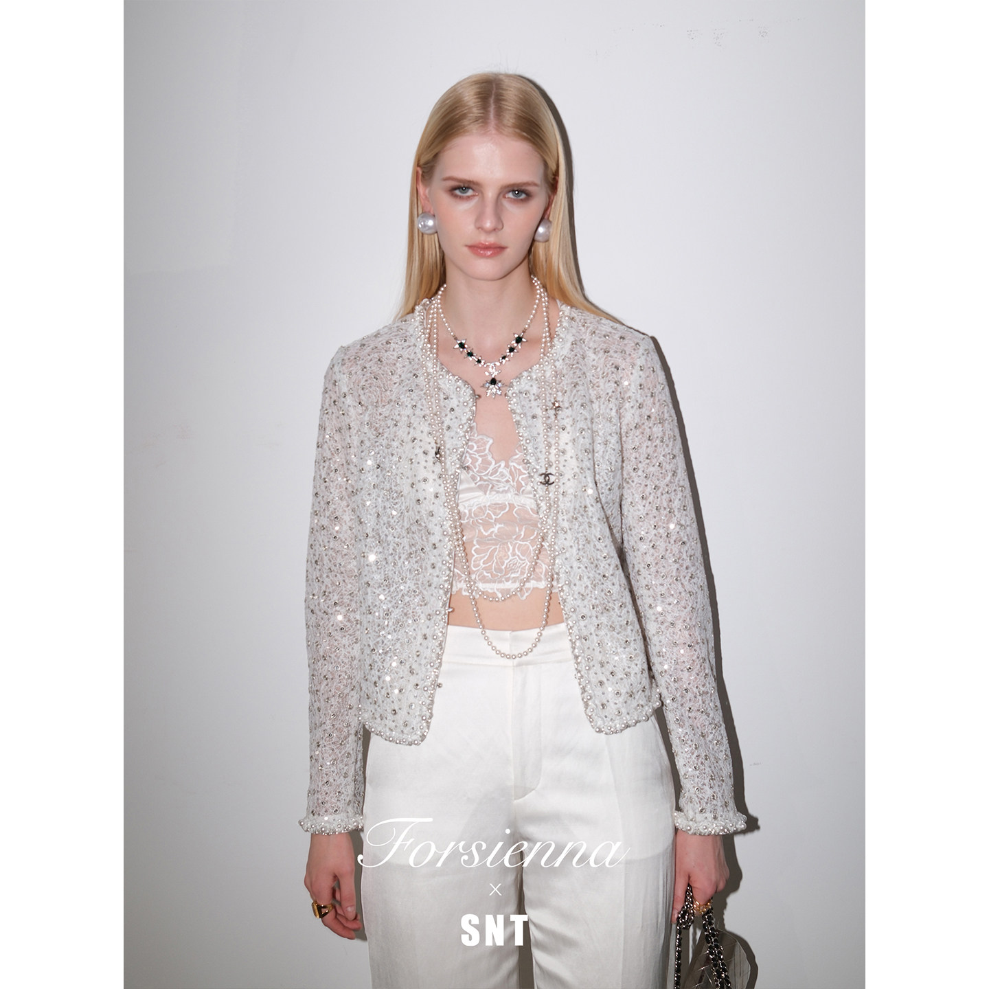 1.22午12点上新人群焦点女明星外套 天使之眼刺绣+100%桑蚕丝内衬,女装/女士精品,短外套,淘宝优惠券,粉丝福利购,淘宝优惠卷