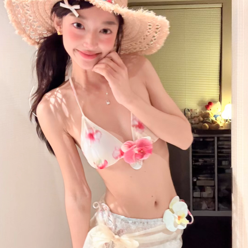 【甜妹自拍】日系可爱少女小清新花朵印花比基尼女四件套性感泳衣