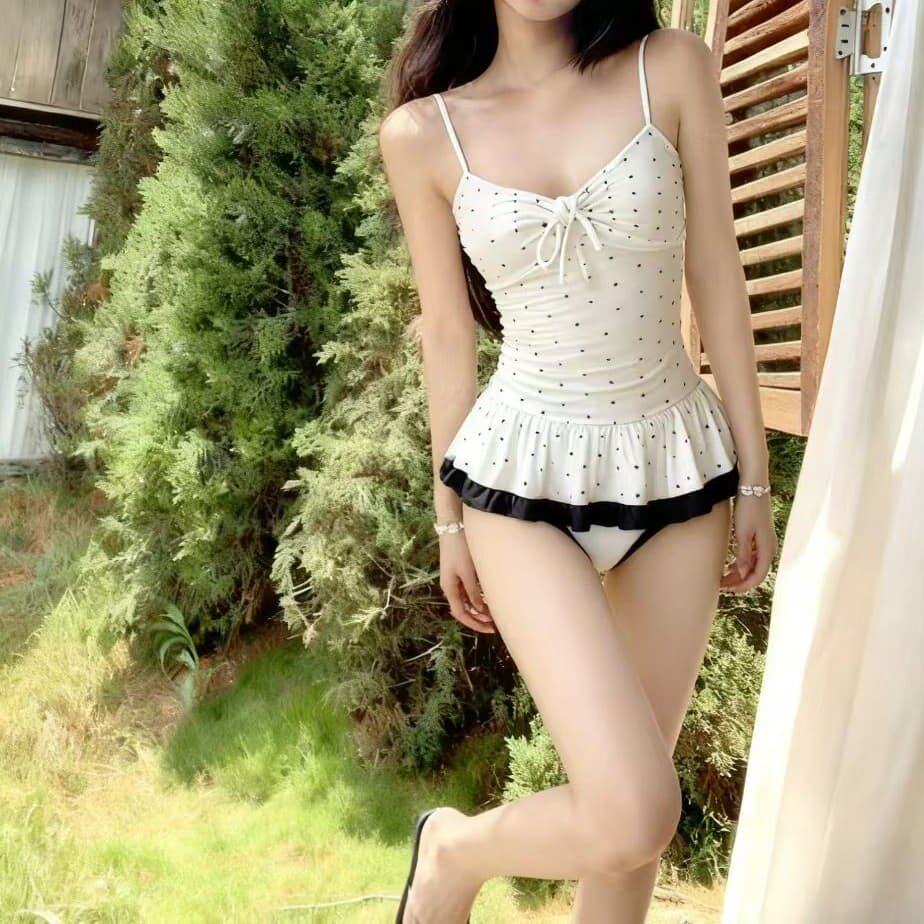波点连体泳衣女抽褶荷叶边裙式遮肚显瘦小胸聚拢海边度假温泉泳装