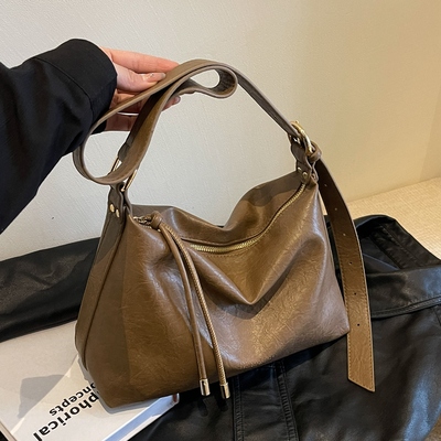 高级感流行大容量包包女2025新款百搭女士单肩包休闲斜挎包托特包