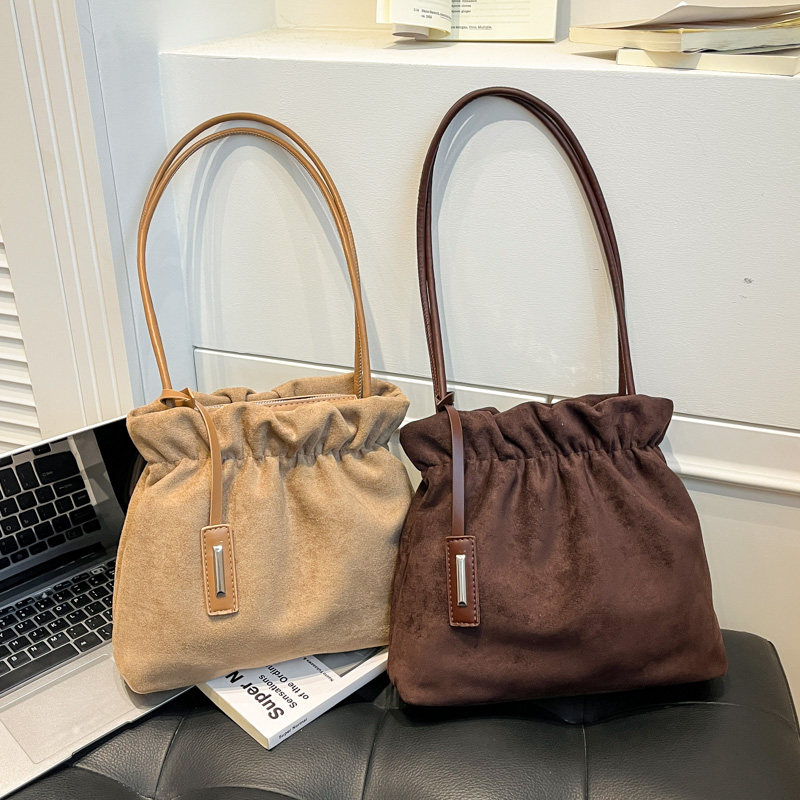 慵懒风抽绳水桶包女2025新款麂皮绒大容量高级感单肩包休闲腋下包,箱包皮具/热销女包/男包,腋下包,淘宝优惠券,粉丝福利购,淘宝优惠卷