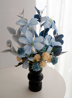百合仿真花高级感逼真绿植假花摆件家居客厅餐桌电视柜装饰品摆设