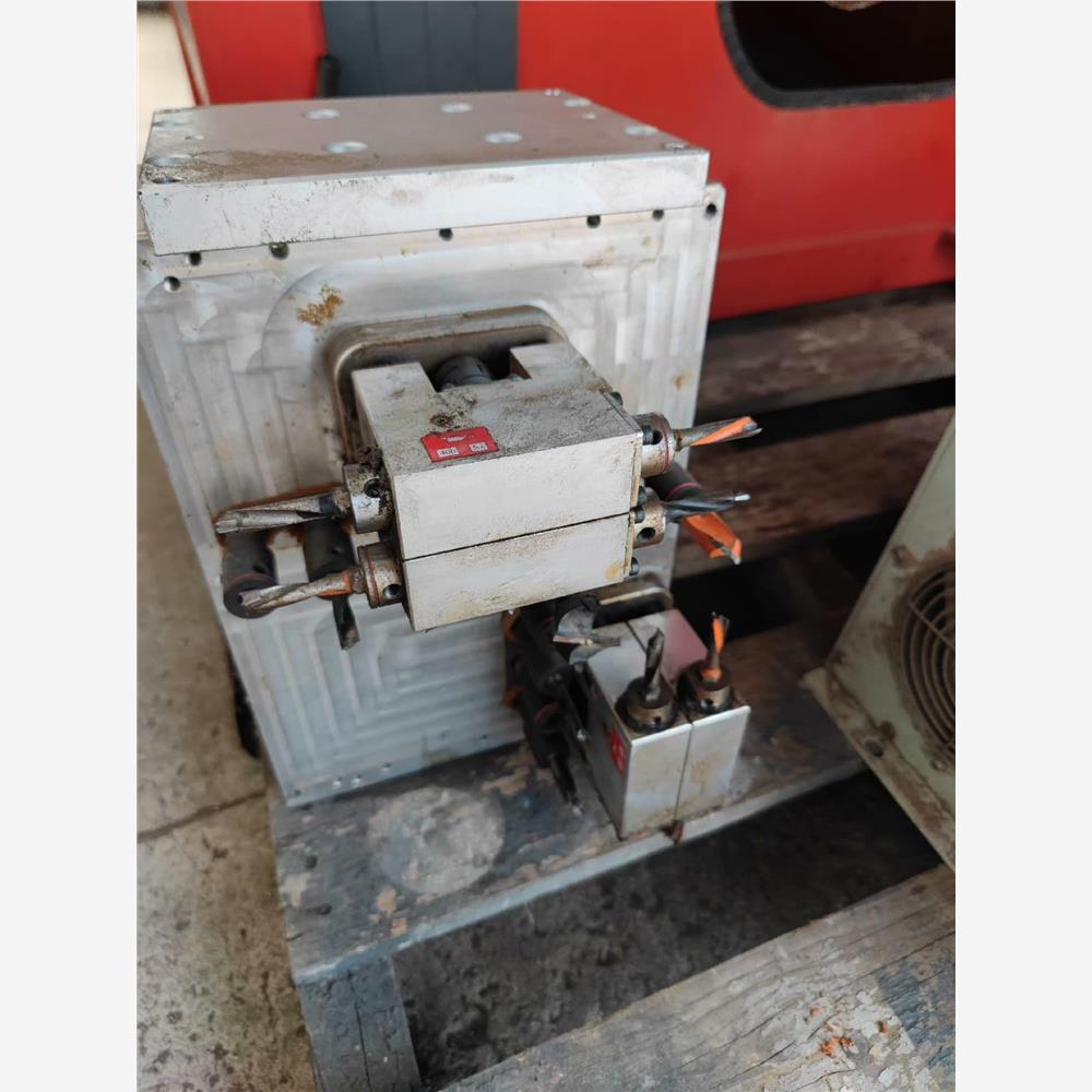 议价南兴PTP加工中心上拆下来的排钻包。全新的装机未用南兴PTP