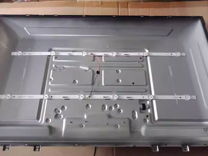 LE-32H560灯条JS-ME32M106ED.908