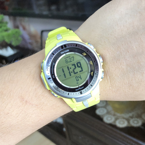 卡西欧PROTREK PRW-3000-9B/35-7/Y-2/3400Y-5太阳能电波登山男表