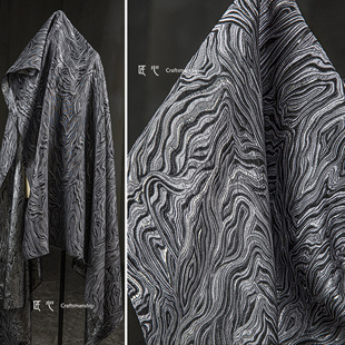 黑山银色丝微光提花立体肌理暗黑布料西装大衣风衣服装设计师面料