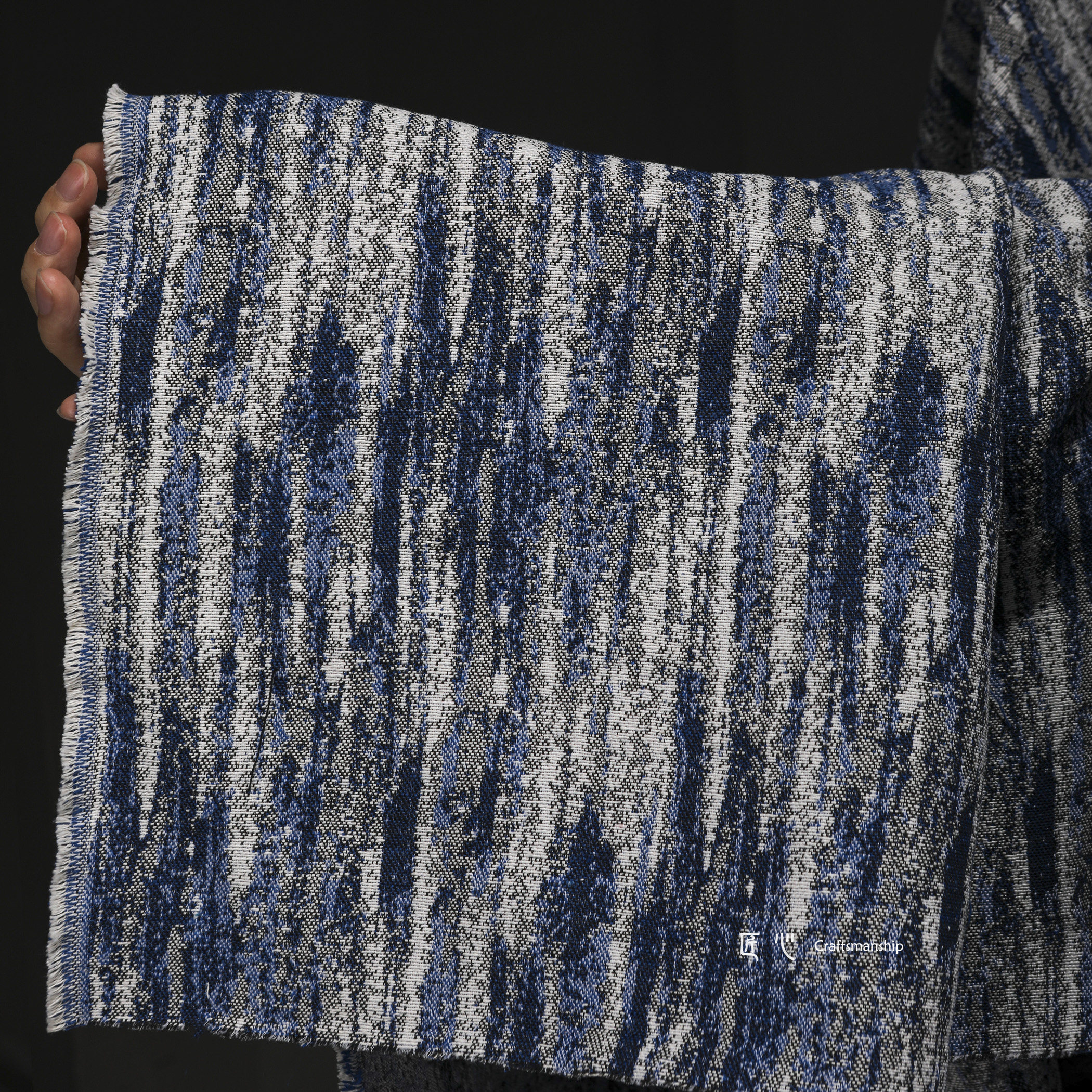 流星深蓝色织提花牛仔布 再造渐变肌理洗水创意DIY服装设计师面料,居家布艺,海绵垫/布料/面料/手工diy,淘宝优惠券,粉丝福利购,淘宝优惠卷