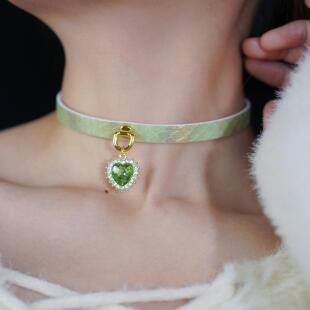 手工定制蛇皮choker小众真皮项圈绿色系爱心吊坠铃铛颈环可刻字