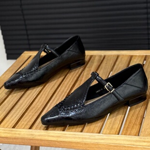 韩版低跟玛丽珍鞋女2026年春季新款一字扣带尖头单鞋百搭通勤女鞋