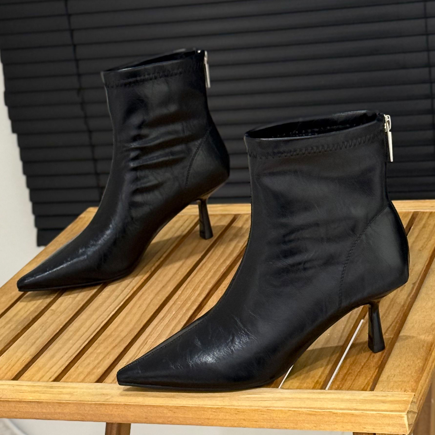 尖头细跟短靴冬季加绒6cm时装靴