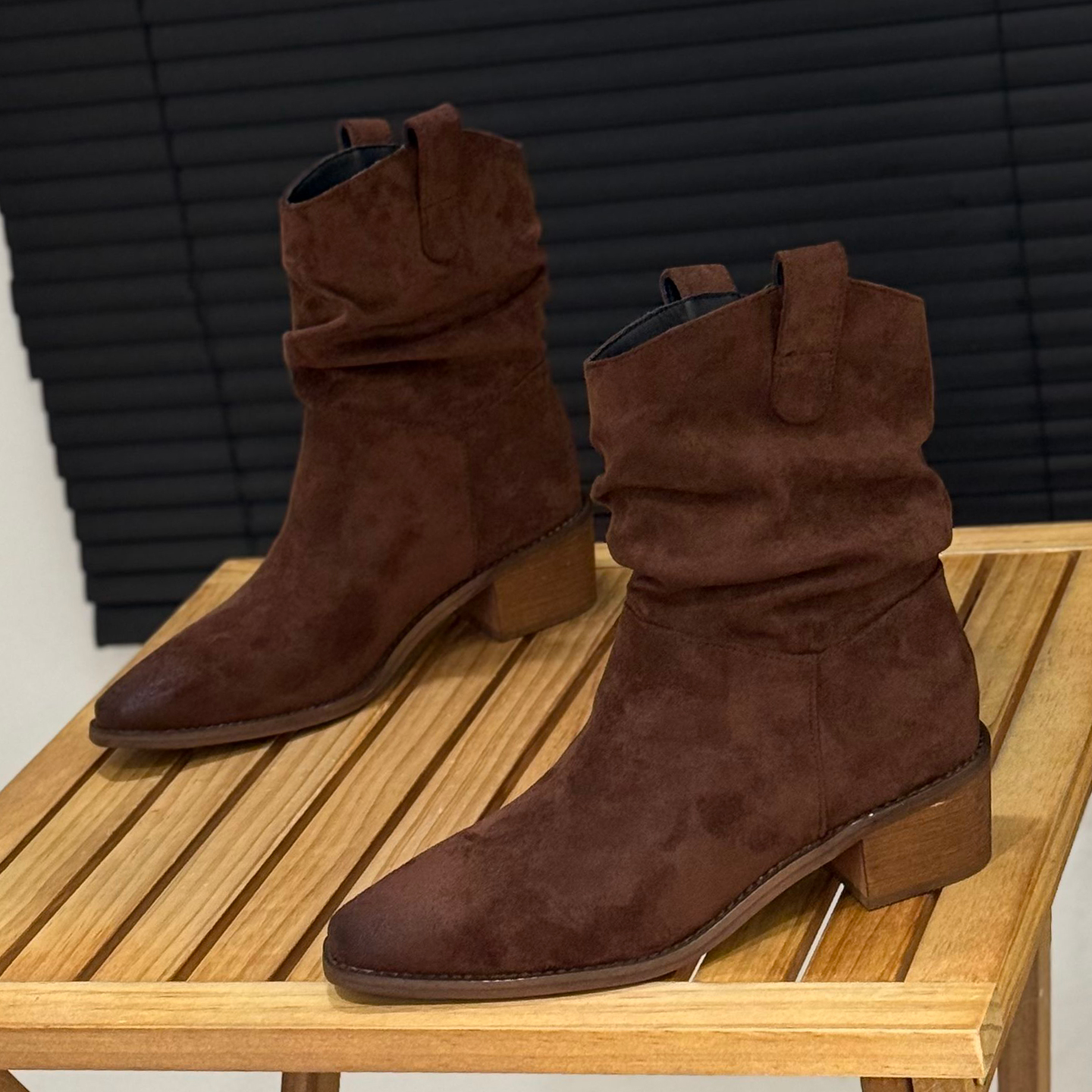 复古磨砂皮西部牛仔靴粗跟中筒靴