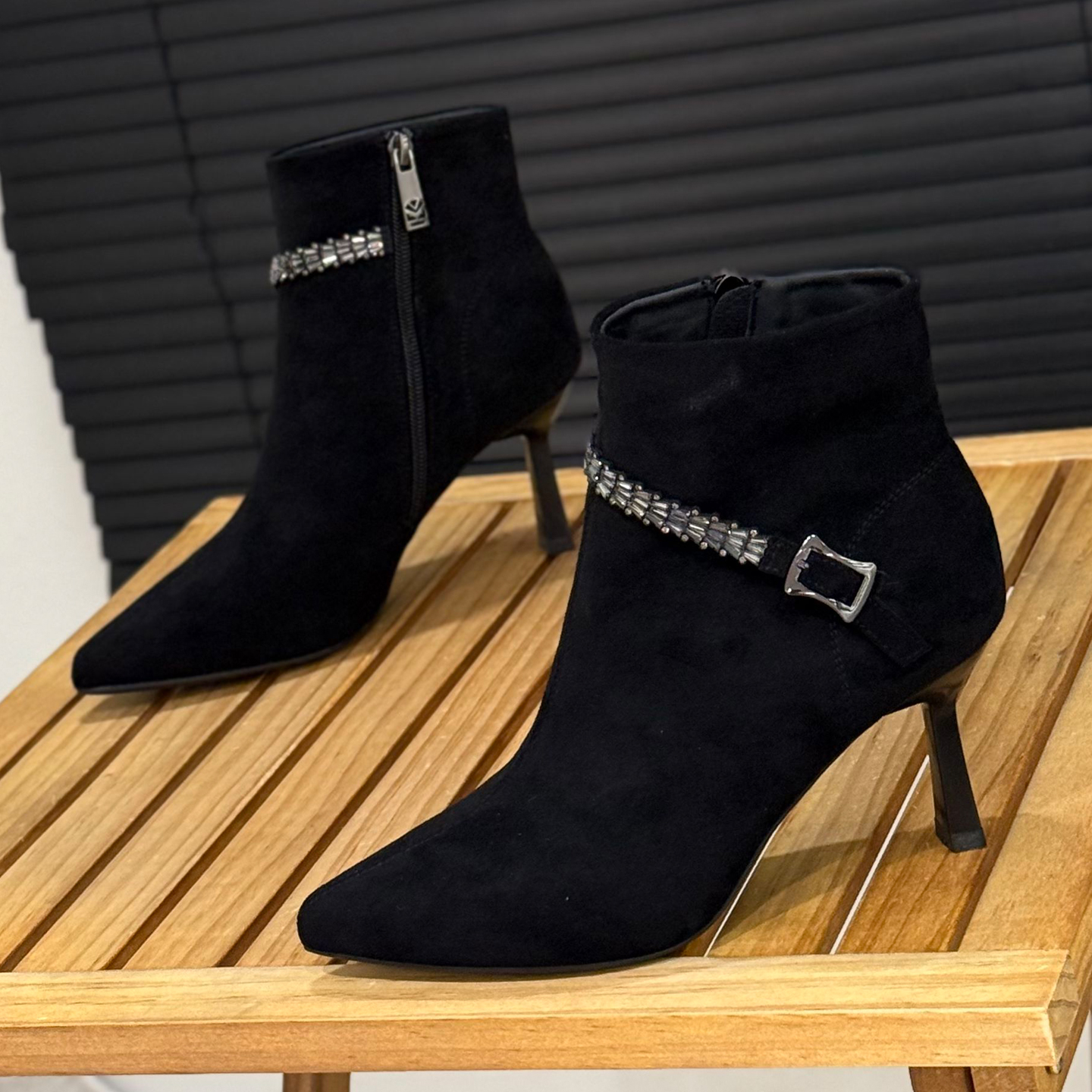 冬季加绒7cm高跟时装靴绒面短靴