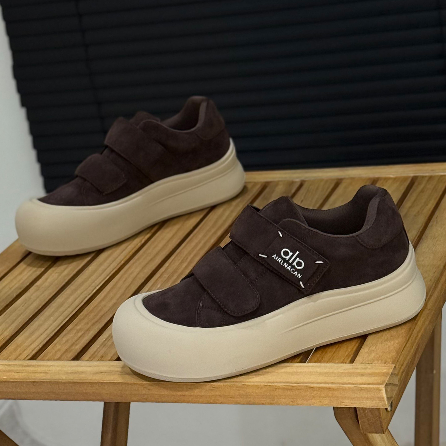 魔术贴板鞋女鞋大头饼干鞋