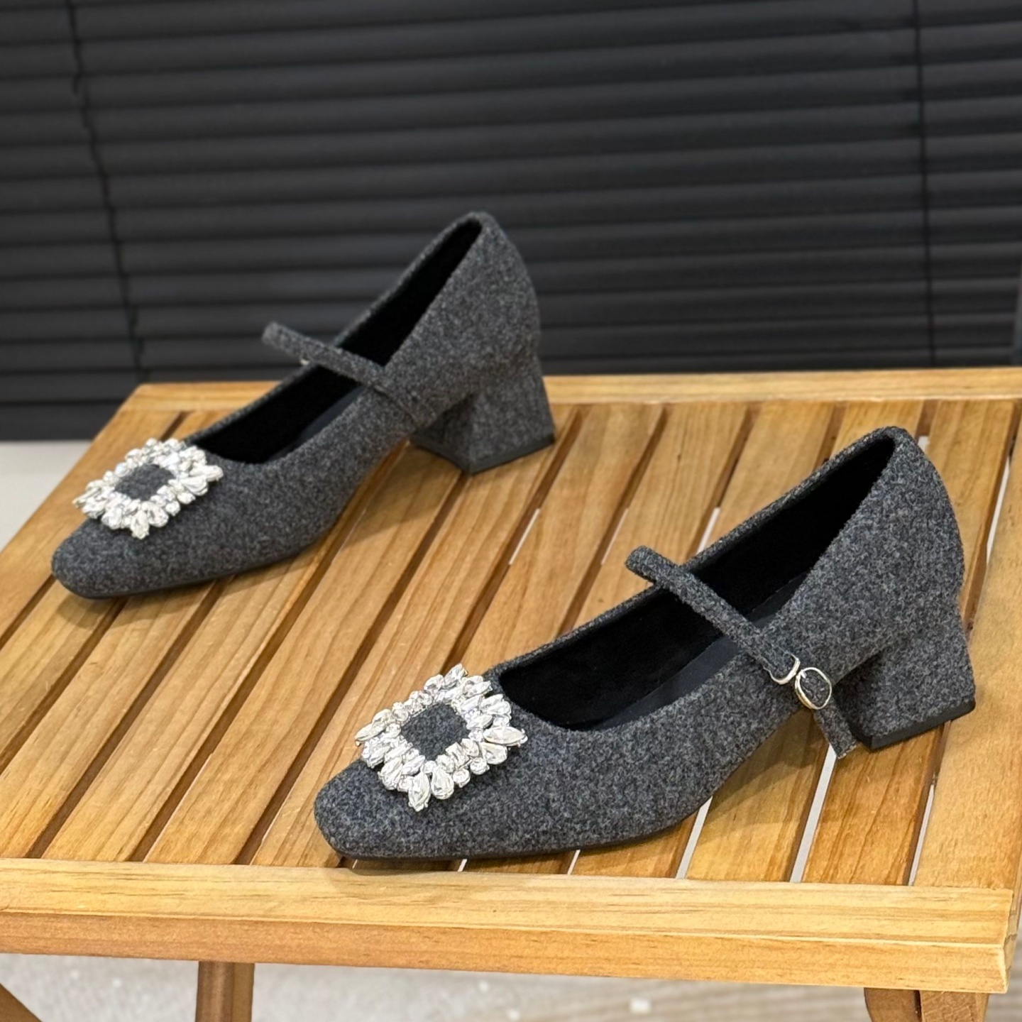 小香风粗跟玛丽珍鞋方头浅口单鞋