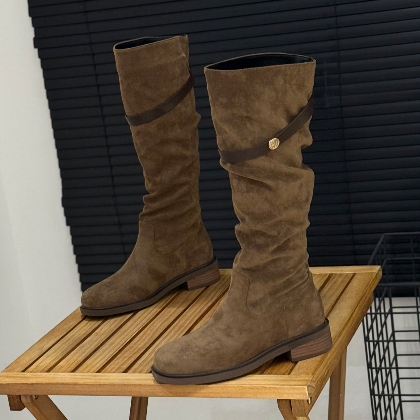 复古绒面粗跟骑士靴女不过膝长靴