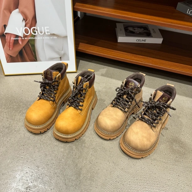 552-501秋季新品女真皮圆头系带厚底马丁靴时尚百搭休闲短靴女潮