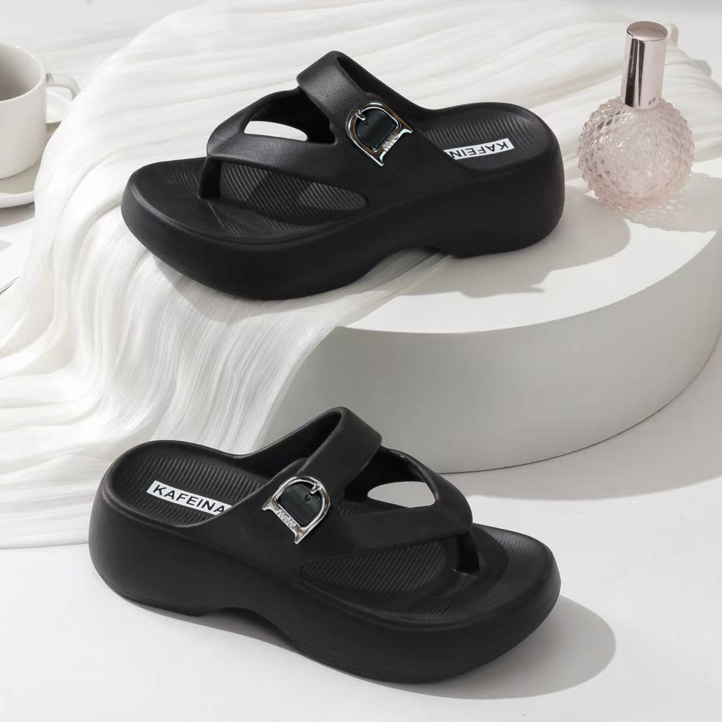 人字拖女EVA增高厚度百搭黑色外穿2026年夏季沙滩鞋轻便夹趾凉拖