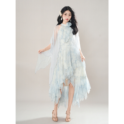 法式温柔甜美套装裙女夏季新款高级感挂脖连衣裙+开衫两件套