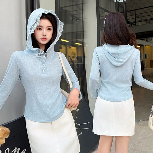 蕾丝花边拼连续帽长袖T恤