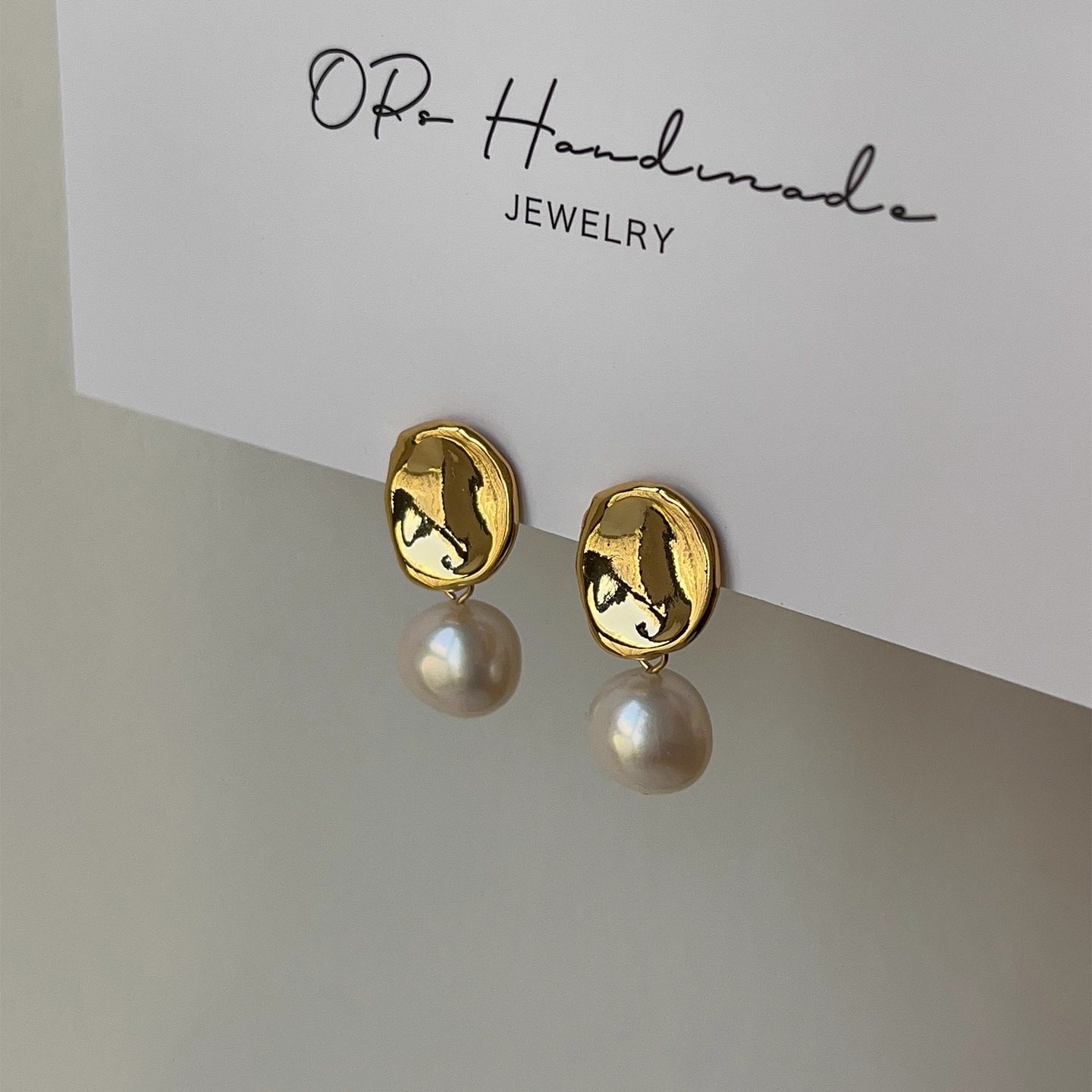 OPs强光炫亮天然巴洛克淡水珍珠简约时尚金属亮片纯银针耳环/耳夹