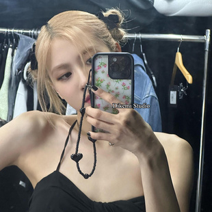 韩国明星Rose朴彩英同款碎花链条17手机壳适用iphone16promax/14pro苹果14/12/13全包xsmax防摔11手机保护套