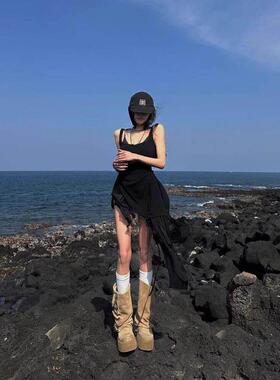 法式纯欲风黑色网纱拼接吊带裙2025夏季新款小众设计感不规则短裙