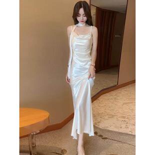 今年流行漂亮连衣裙女2026春季爆款巨好看醋酸缎面性感吊带长裙