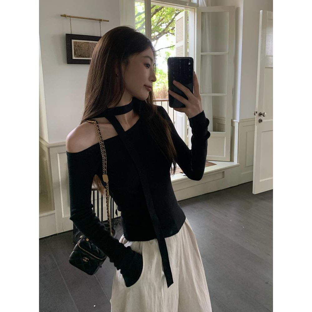 黑色针织衫女设计感小众韩系飘带挂脖露肩修身斜肩上衣毛衣内搭,女装/女士精品,毛针织衫,淘宝优惠券,粉丝福利购,淘宝优惠卷